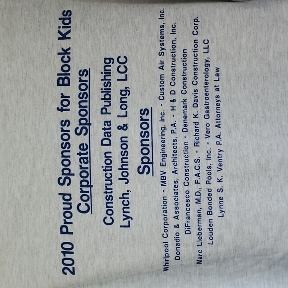 NATIONAL ASSOCIATION OF WOMEN IN CONTRUCTION. Tee. 2010‎ block kids Medium - Picture 4 of 7